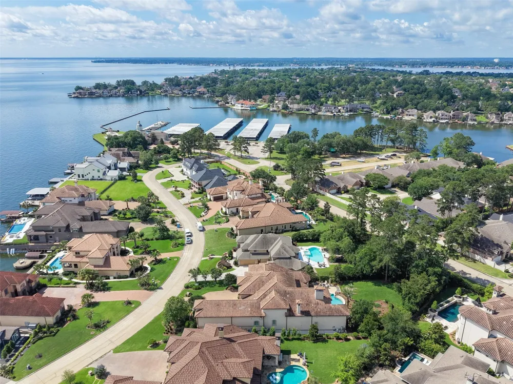123 Bentwater Bay Drive Montgomery, TX 77356