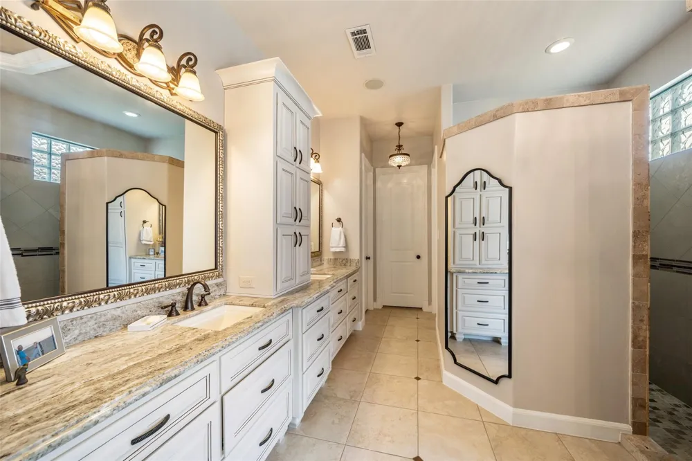123 Bentwater Bay Drive Montgomery, TX 77356