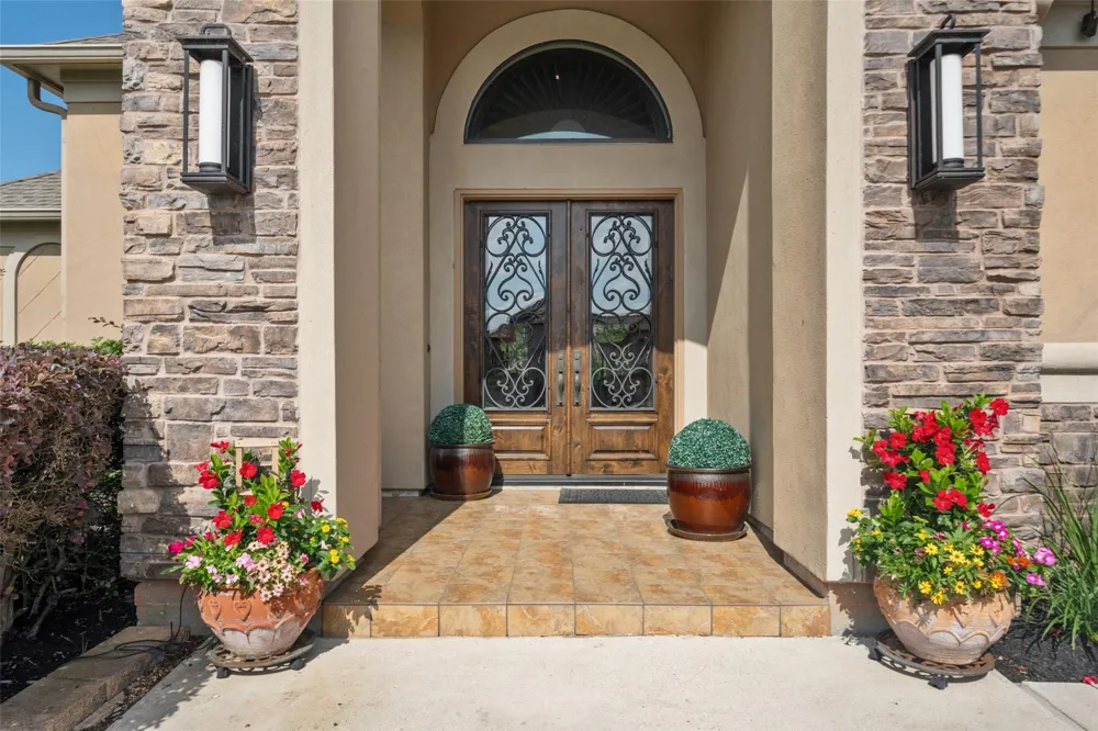 123 Bentwater Bay Drive Montgomery, TX 77356