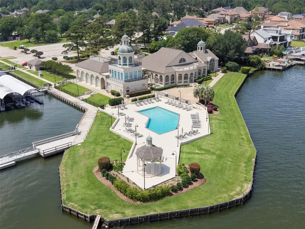 123 Bentwater Bay Drive Montgomery, TX 77356