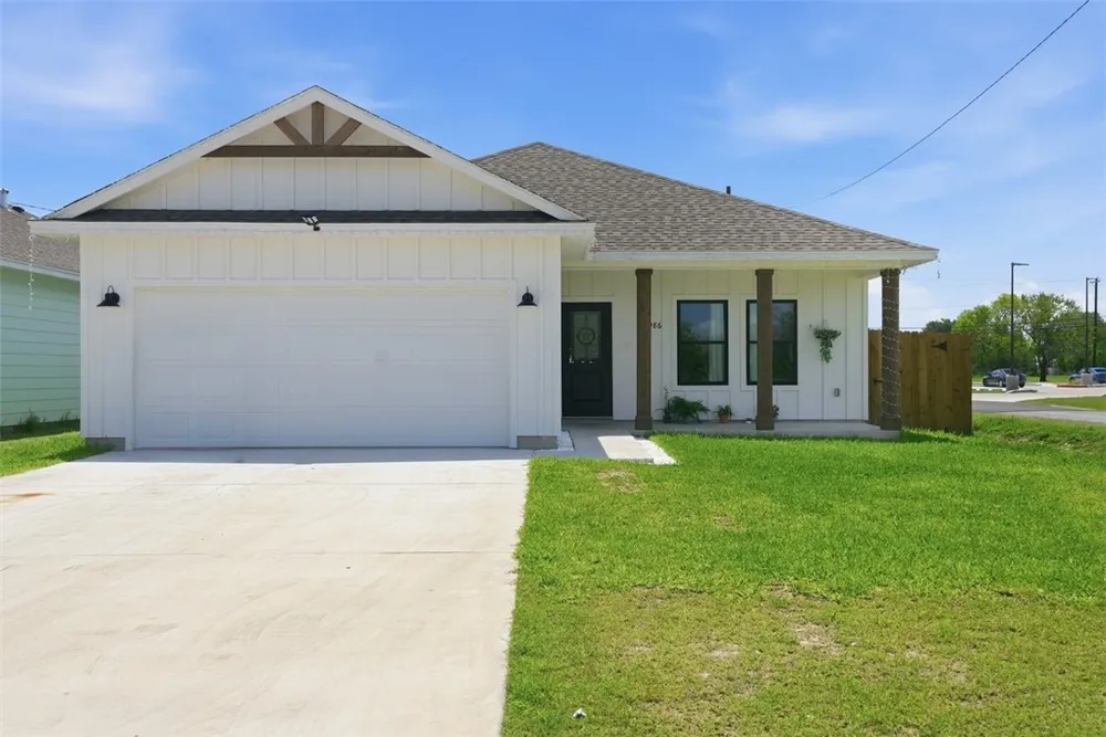 2986 Mayfield Ingleside, TX 78362