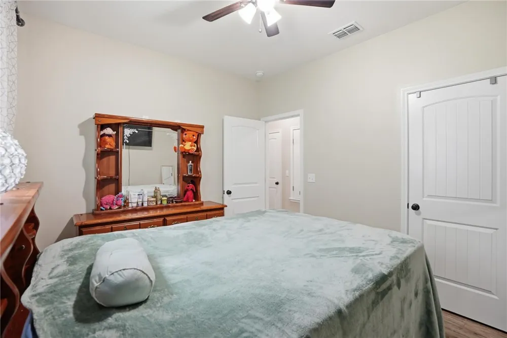2986 Mayfield Ingleside, TX 78362
