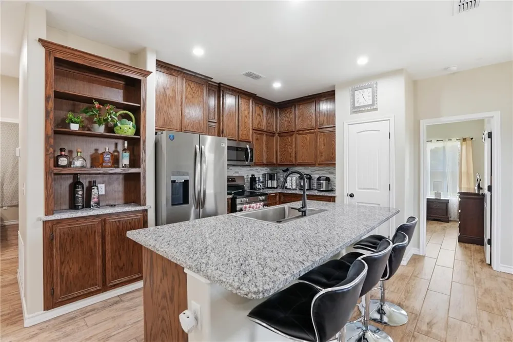2986 Mayfield Ingleside, TX 78362