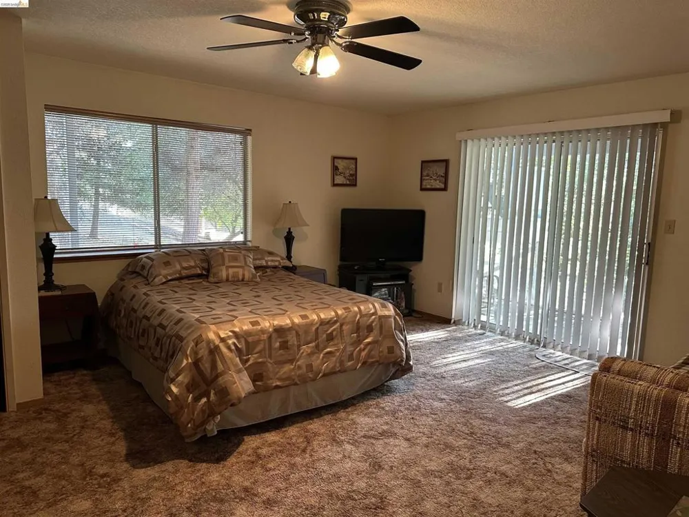 12948 Mueller Dr Groveland, CA 95321