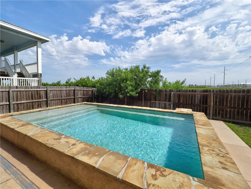 100 Glover Boulevard #103 Port Aransas, TX 78373