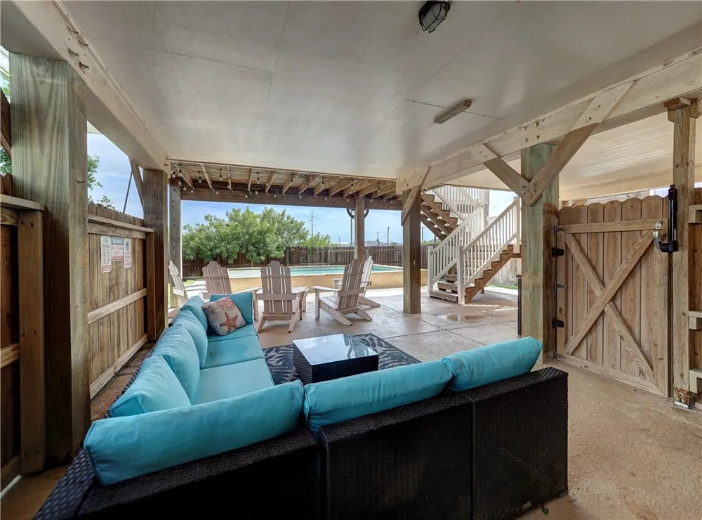 100 Glover Boulevard #103 Port Aransas, TX 78373