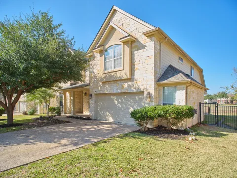 1116 Hillridge Drive