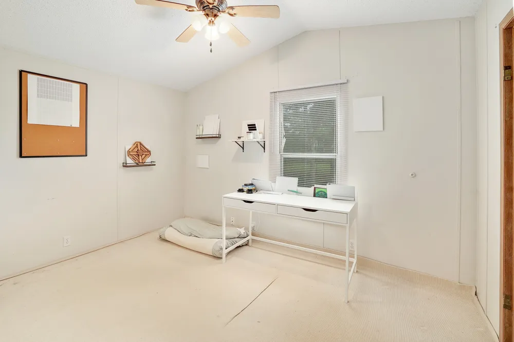 288 The Forest Road Dale, TX 78616