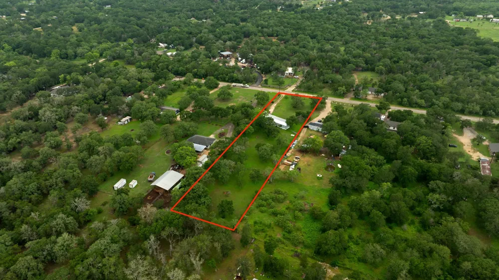 288 The Forest Road Dale, TX 78616