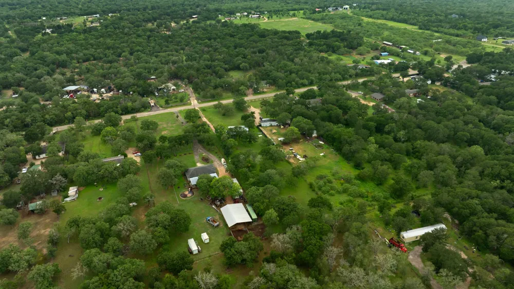 288 The Forest Road Dale, TX 78616