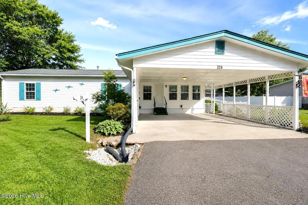 324 Cypress Avenue Holly Ridge, NC 28445
