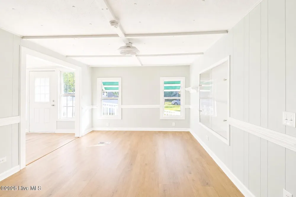 324 Cypress Avenue Holly Ridge, NC 28445