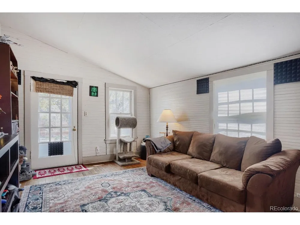 327 Virginia Street Idaho Springs, CO 80452