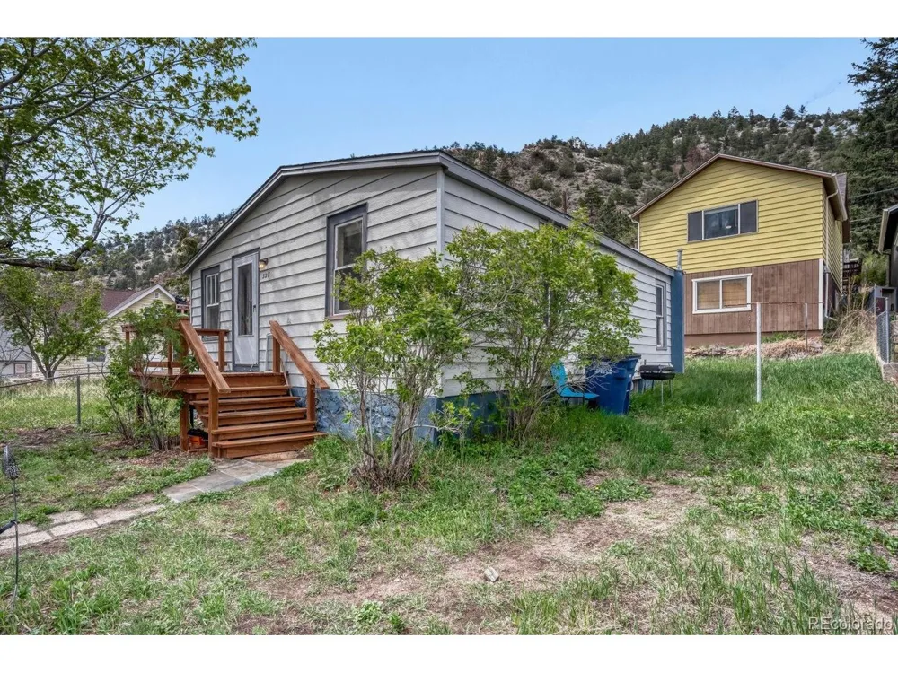 327 Virginia Street Idaho Springs, CO 80452