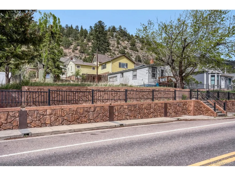 327 Virginia Street Idaho Springs, CO 80452