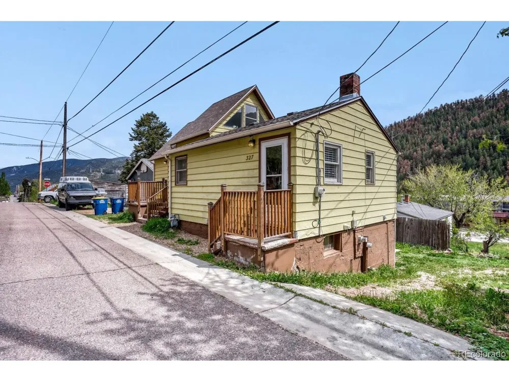 327 Virginia Street Idaho Springs, CO 80452