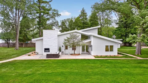 5010 Woodland Road