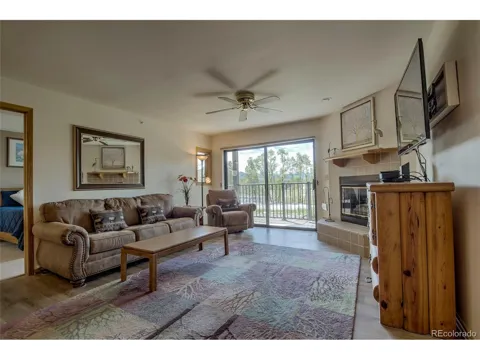 1610 Lakeview Terrace #A101