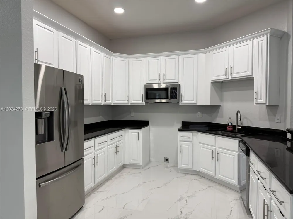 9135 Leatherwood Loop Lehigh Acres, FL 33936