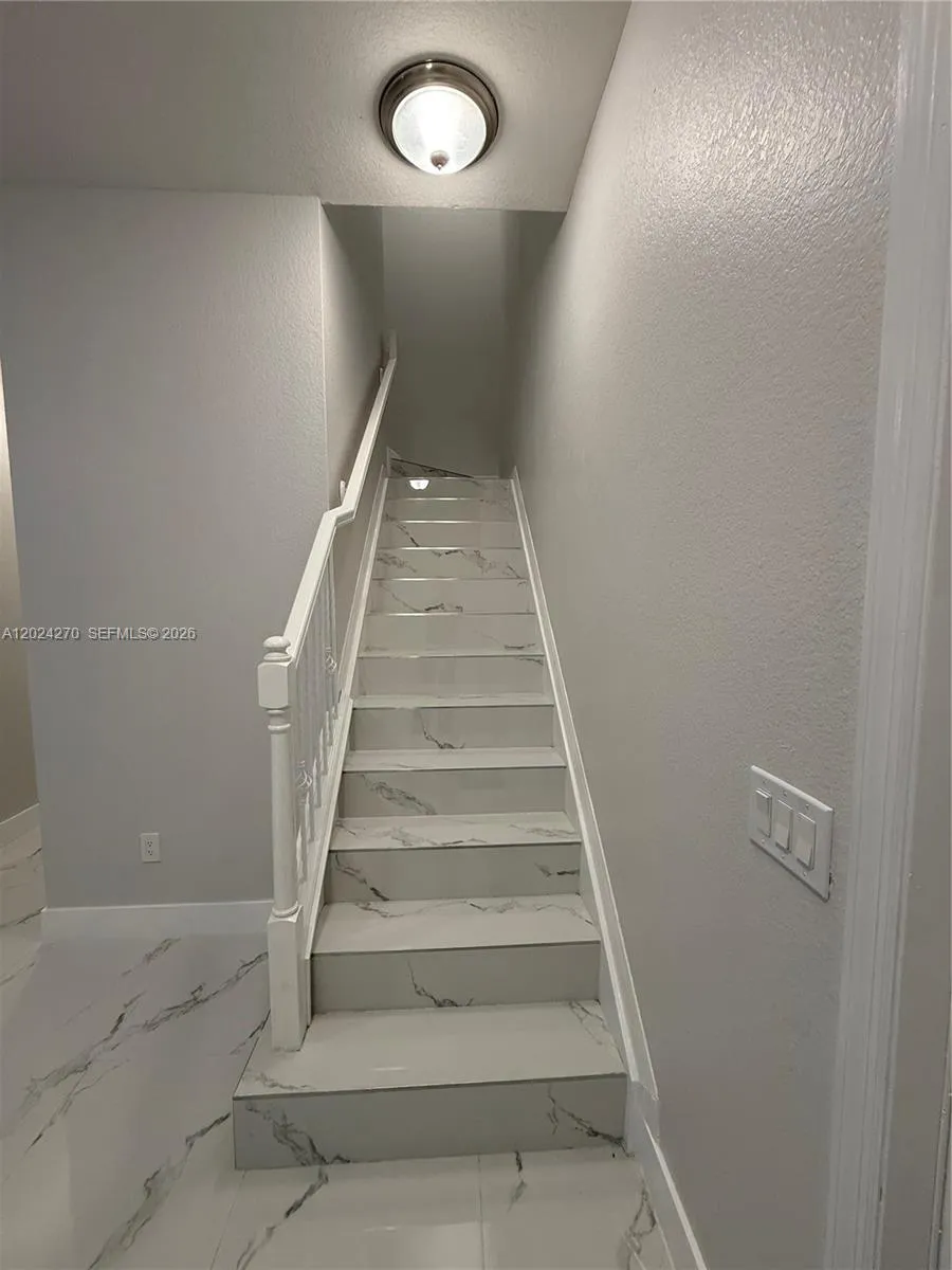 9135 Leatherwood Loop Lehigh Acres, FL 33936