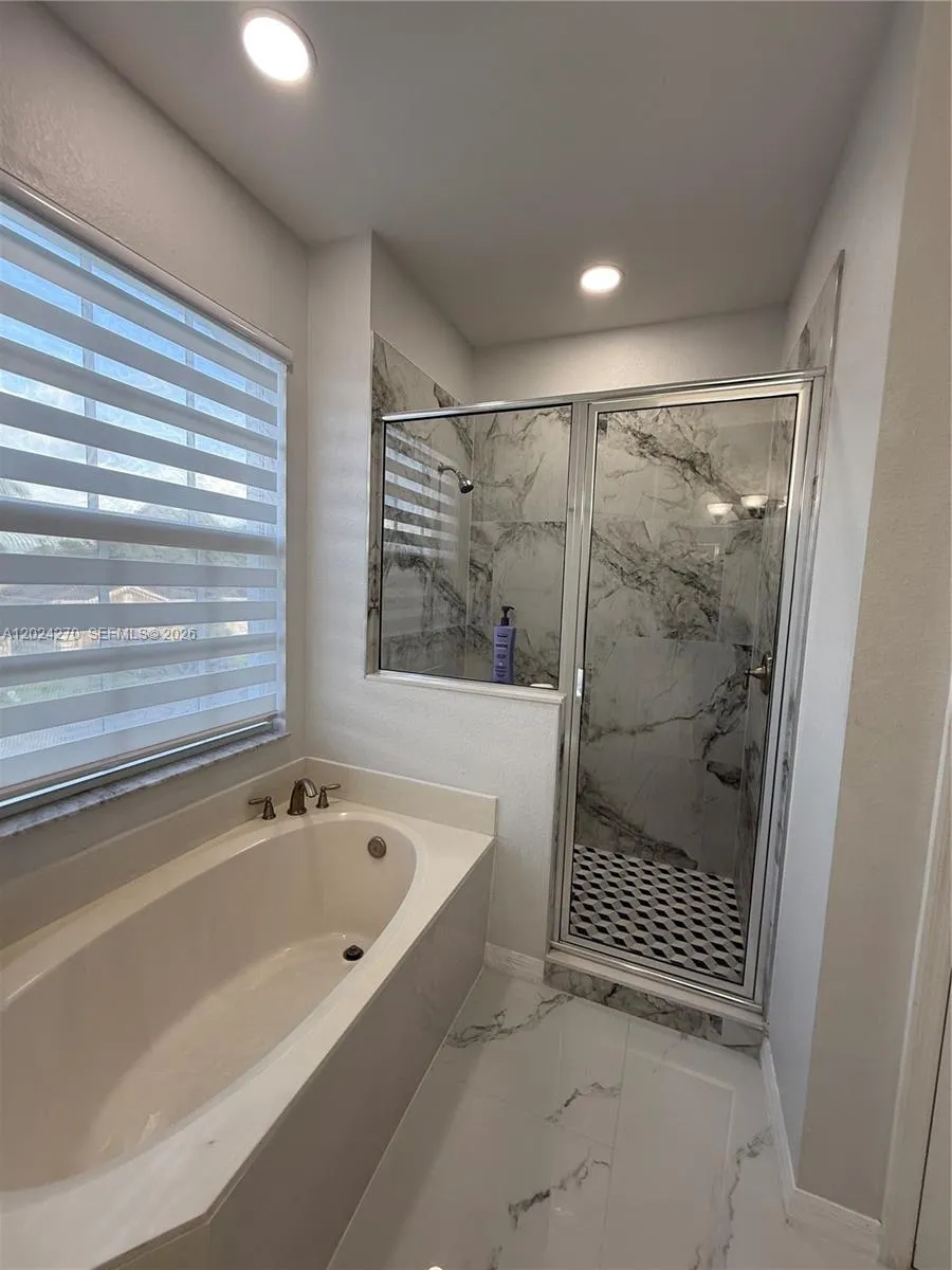 9135 Leatherwood Loop Lehigh Acres, FL 33936
