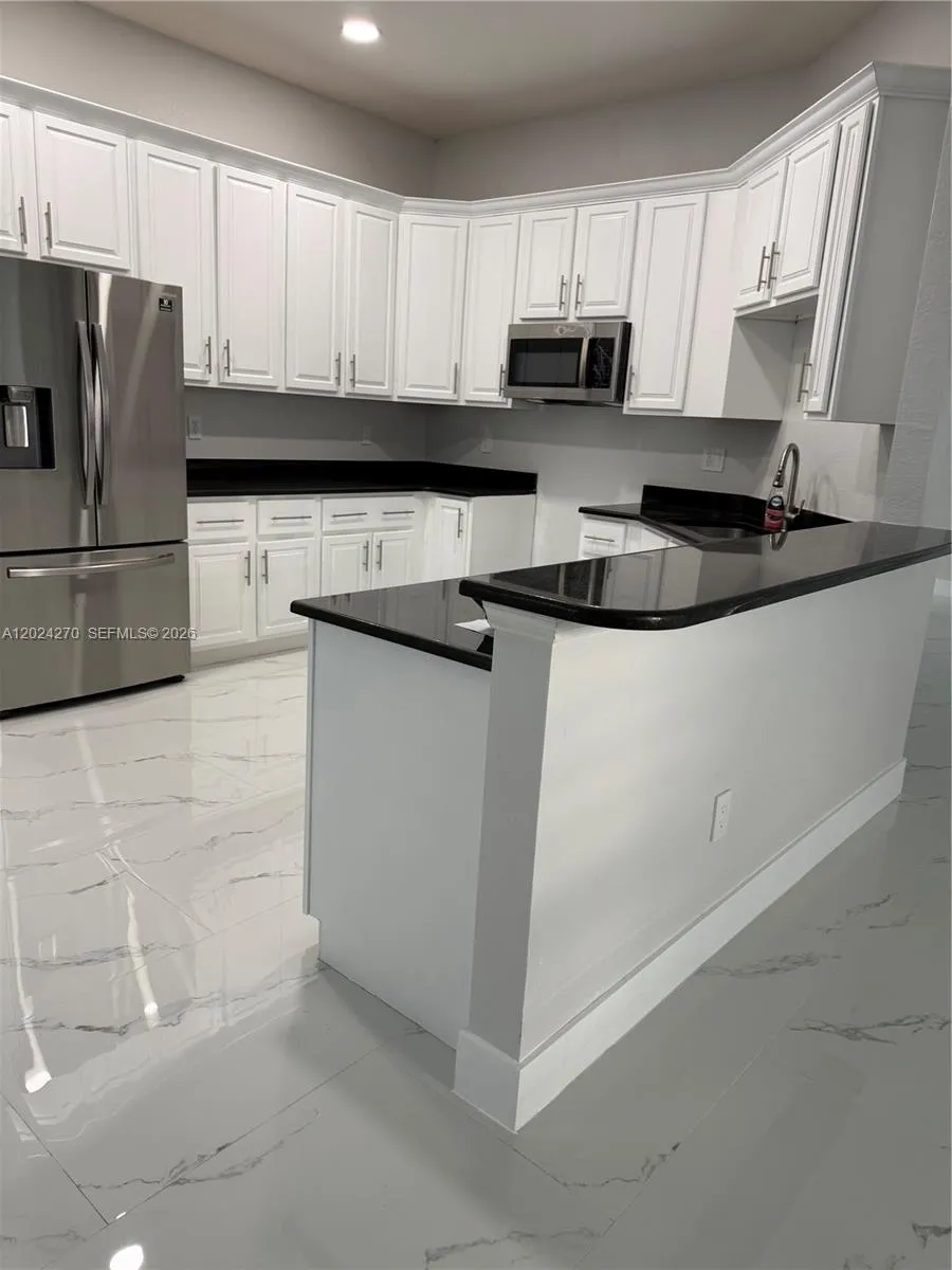 9135 Leatherwood Loop Lehigh Acres, FL 33936