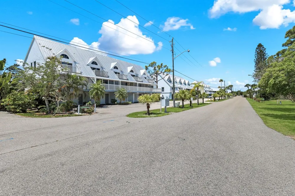 6800 PLACIDA ROAD #TH13 Englewood, FL 34224