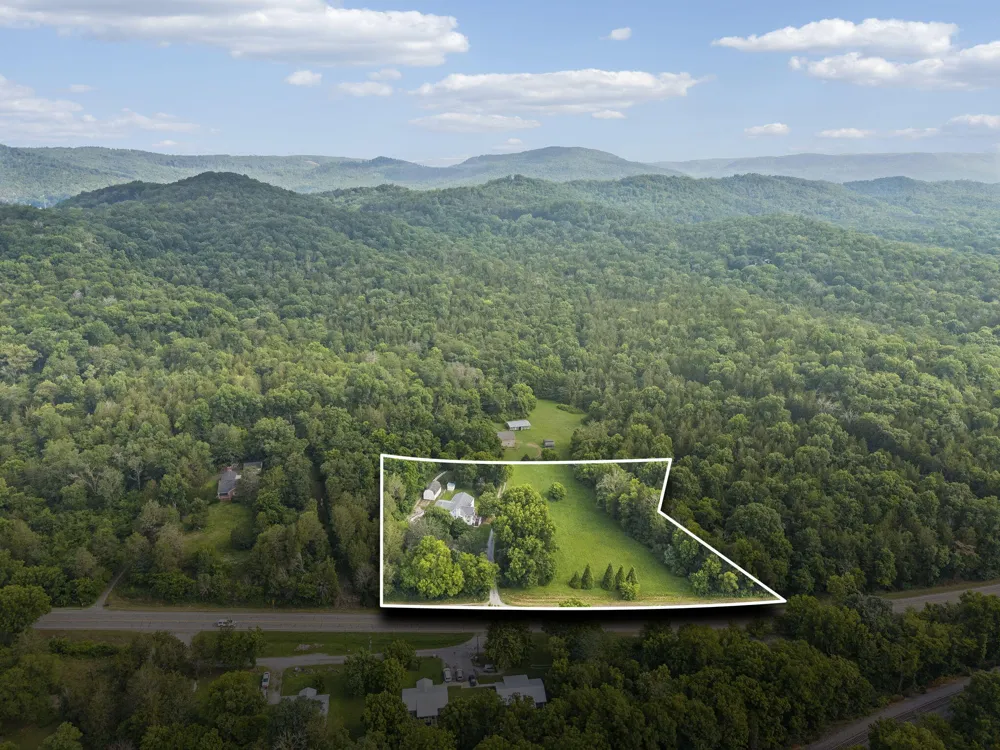 17283 Us 11 Highway Wildwood, GA 30757