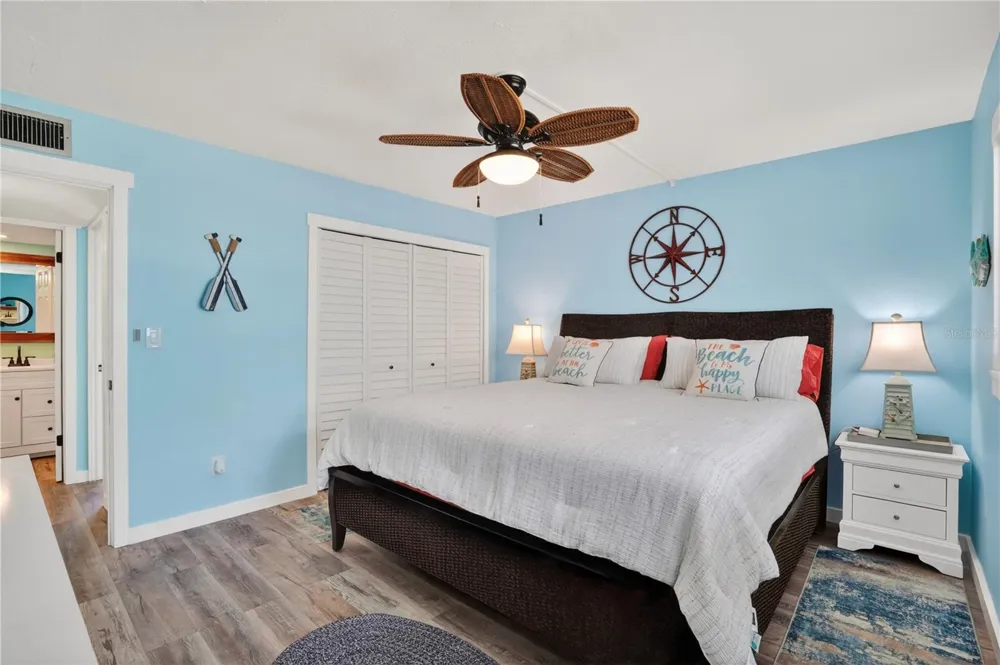 117 7TH STREET #2 Bradenton Beach, FL 34217