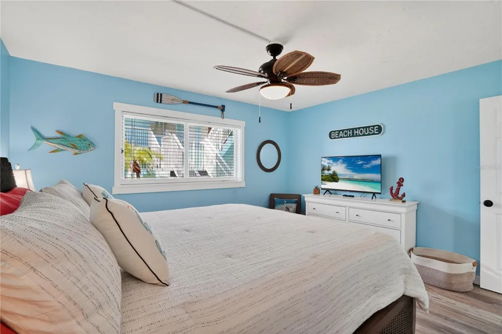 117 7TH STREET #2 Bradenton Beach, FL 34217