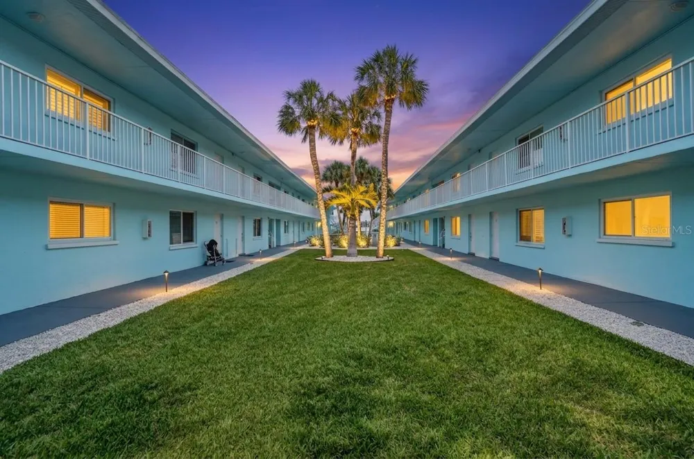 117 7TH STREET #2 Bradenton Beach, FL 34217
