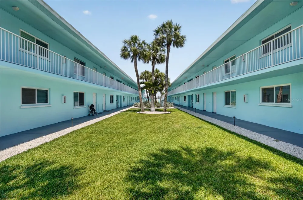 117 7TH STREET #2 Bradenton Beach, FL 34217