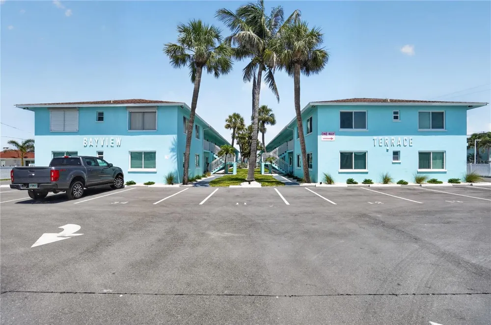 117 7TH STREET #2 Bradenton Beach, FL 34217