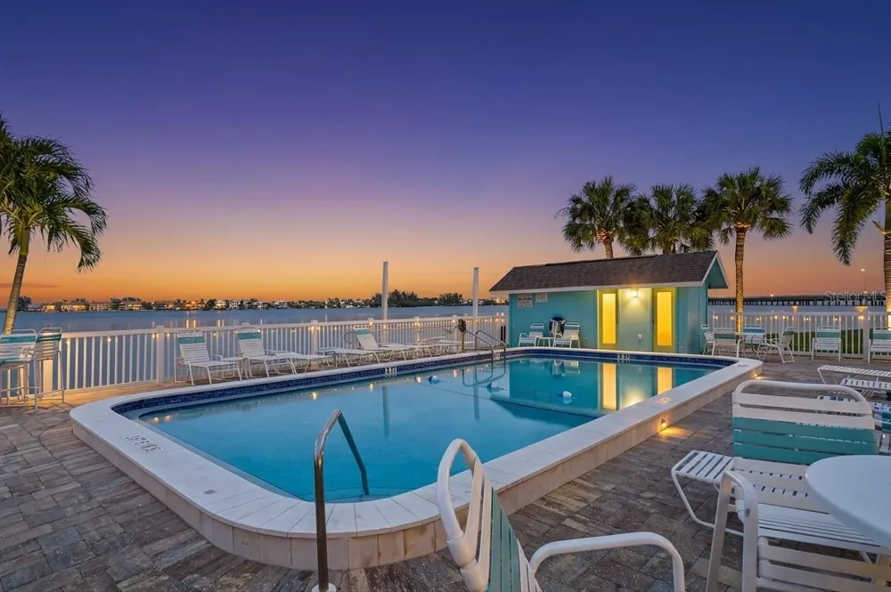 117 7TH STREET #2 Bradenton Beach, FL 34217