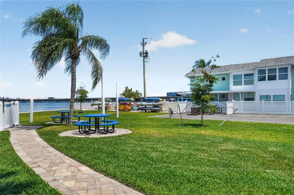 117 7TH STREET #2 Bradenton Beach, FL 34217