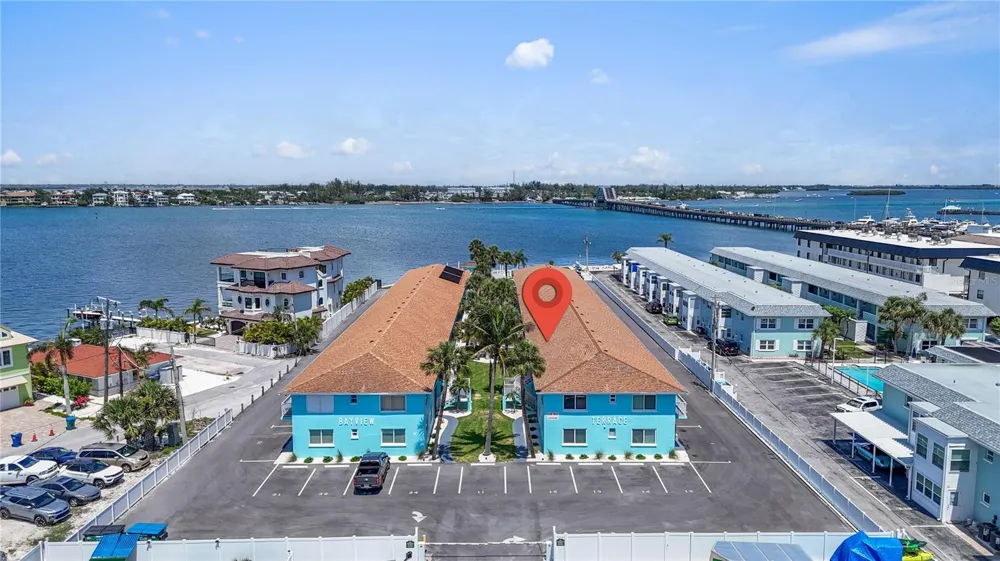 117 7TH STREET #2 Bradenton Beach, FL 34217