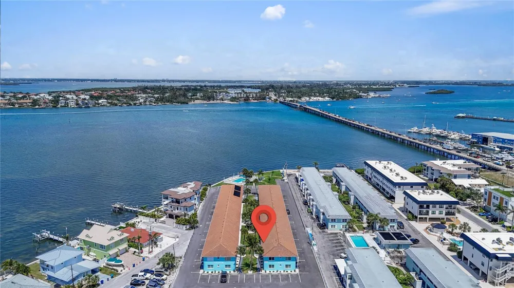 117 7TH STREET #2 Bradenton Beach, FL 34217
