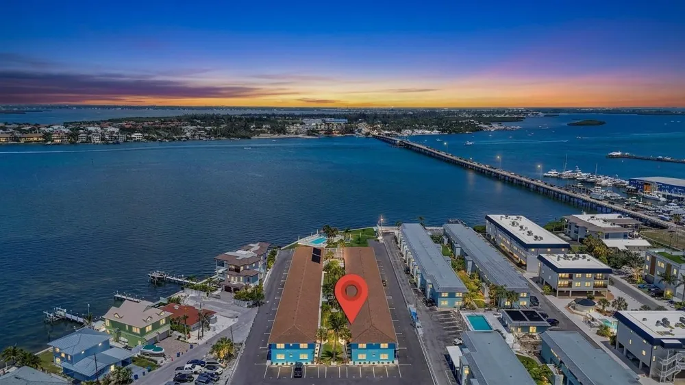 117 7TH STREET #2 Bradenton Beach, FL 34217