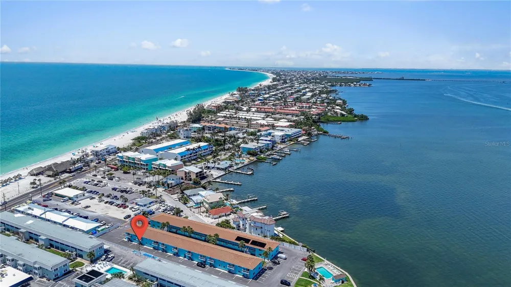 117 7TH STREET #2 Bradenton Beach, FL 34217
