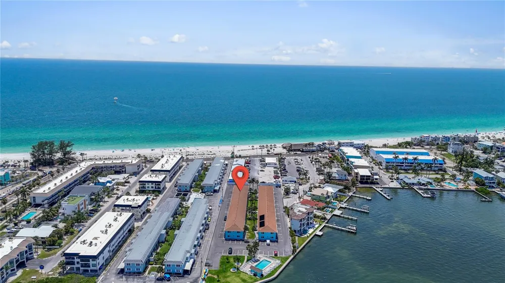 117 7TH STREET #2 Bradenton Beach, FL 34217
