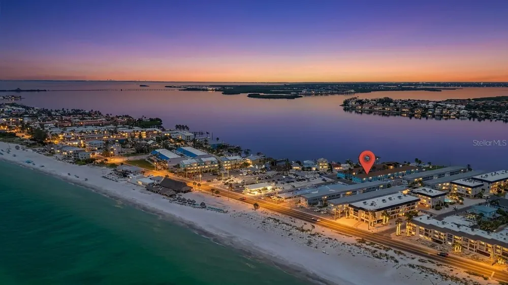 117 7TH STREET #2 Bradenton Beach, FL 34217