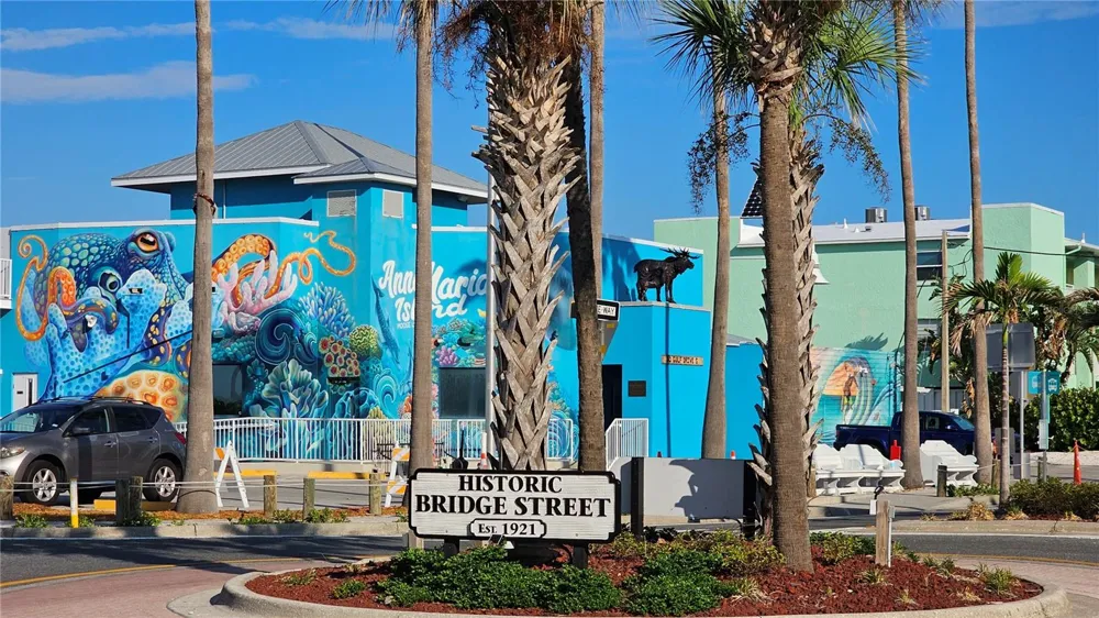 117 7TH STREET #2 Bradenton Beach, FL 34217