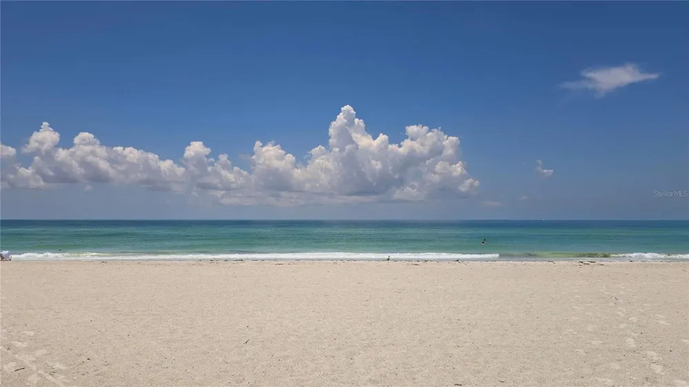 117 7TH STREET #2 Bradenton Beach, FL 34217