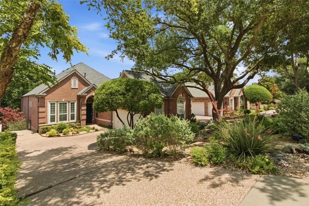 3033 Greenhill Drive Plano, TX 75093