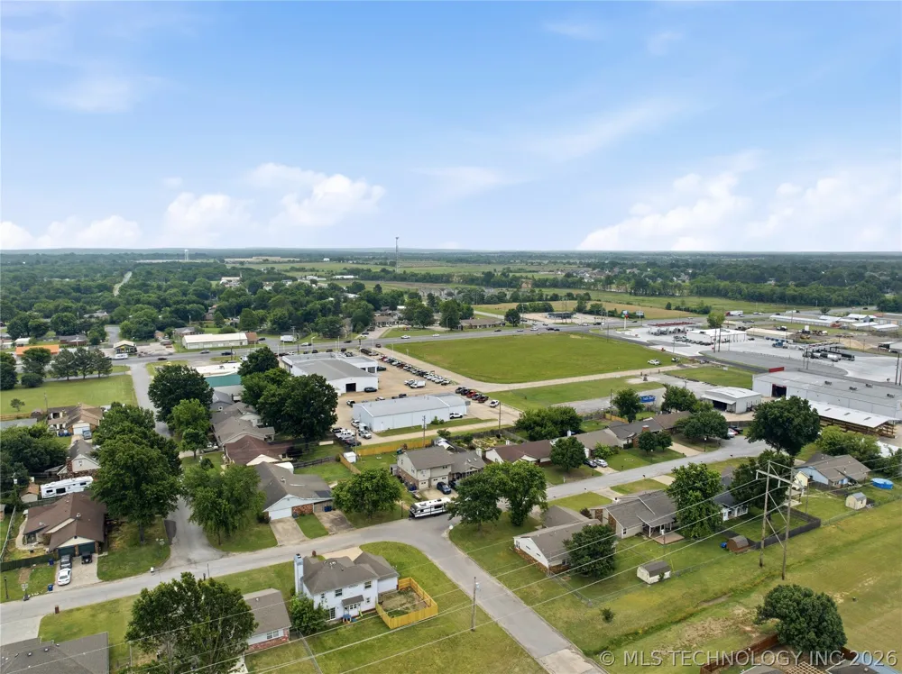 1308 Carter Avenue Wagoner, OK 74467