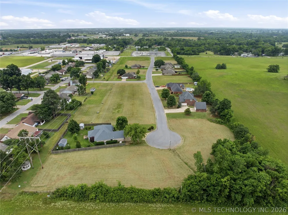 1308 Carter Avenue Wagoner, OK 74467