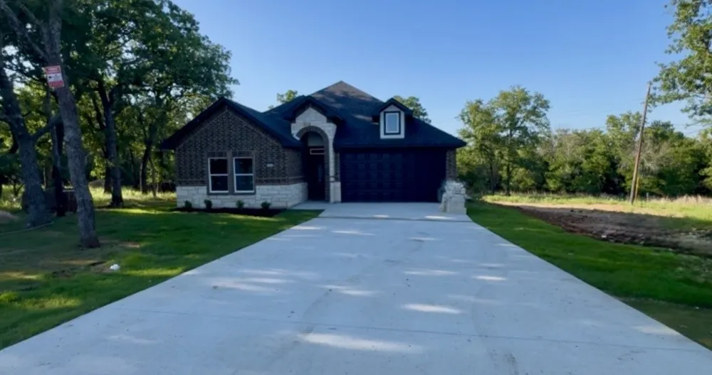 502 Palmetto Court Runaway Bay, TX 76426