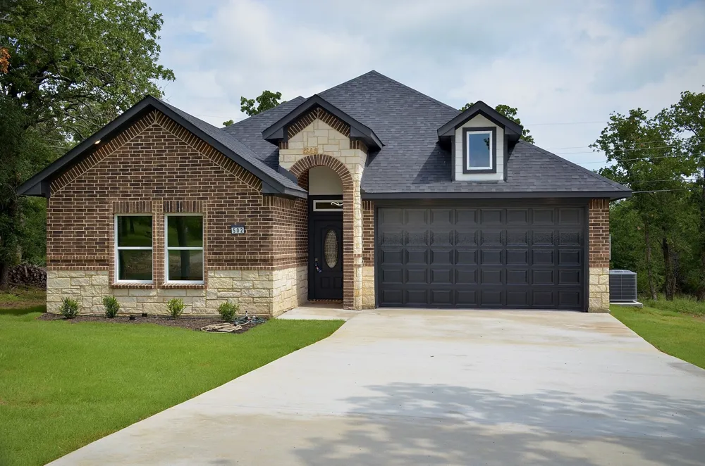 502 Palmetto Court Runaway Bay, TX 76426