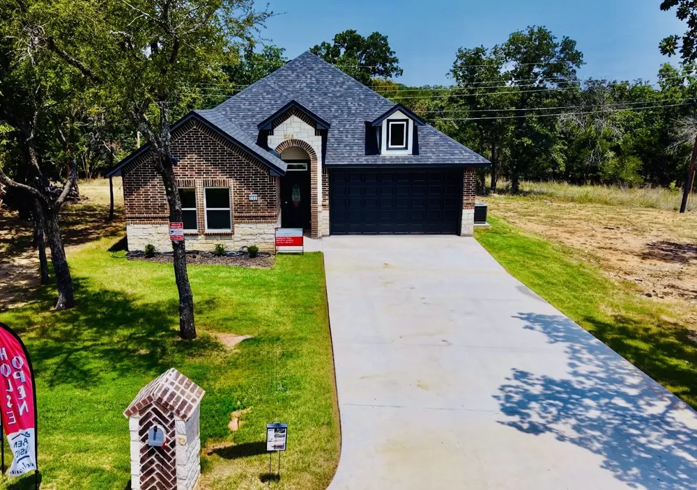 502 Palmetto Court Runaway Bay, TX 76426