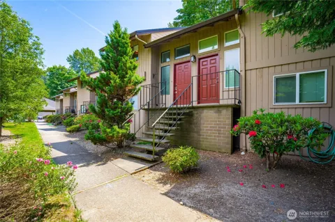 8521 S 259th Street #B15